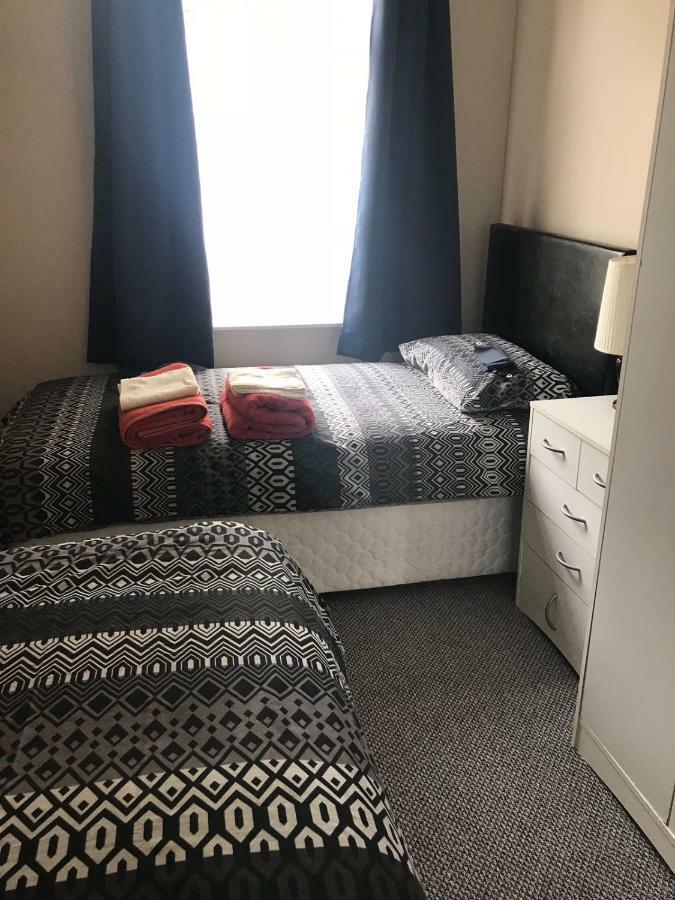 Newry City Centre Apartment Extérieur photo
