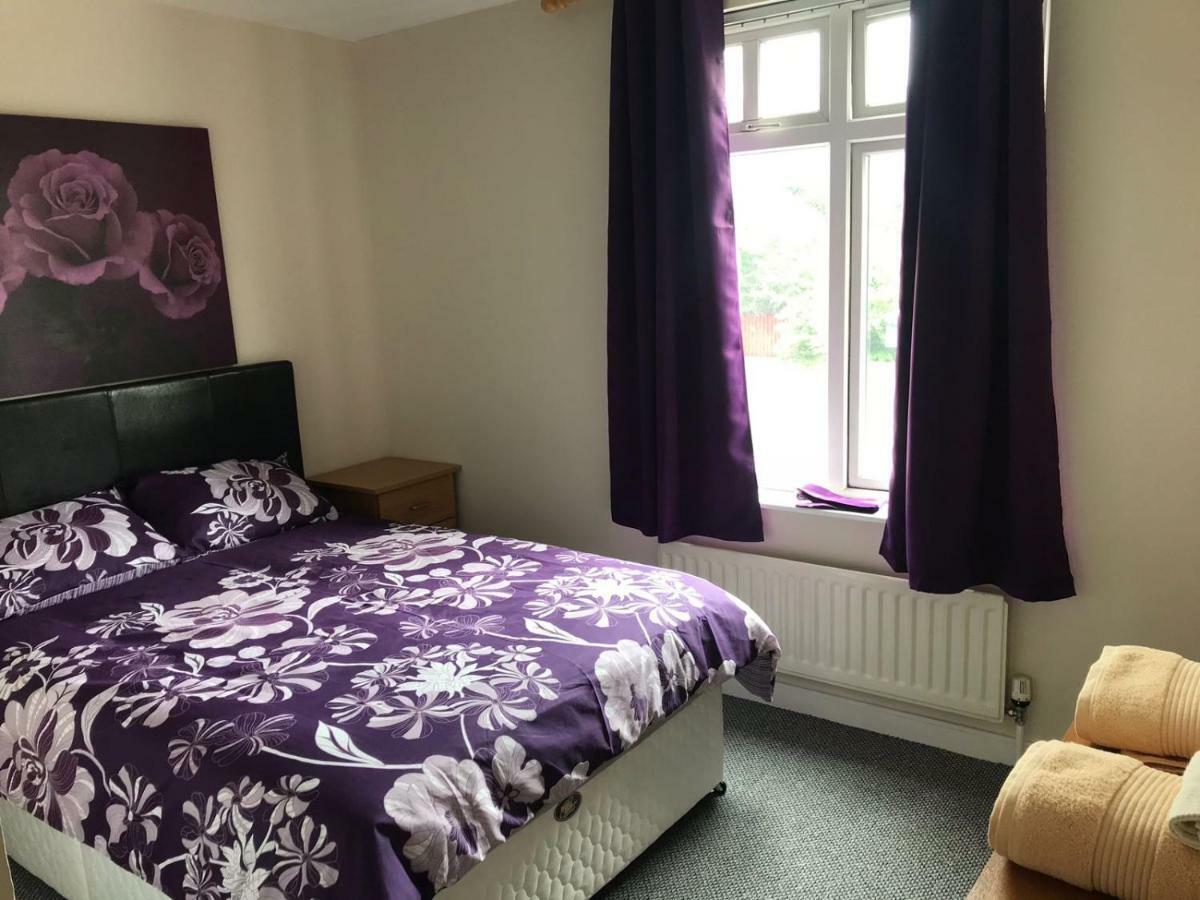 Newry City Centre Apartment Extérieur photo
