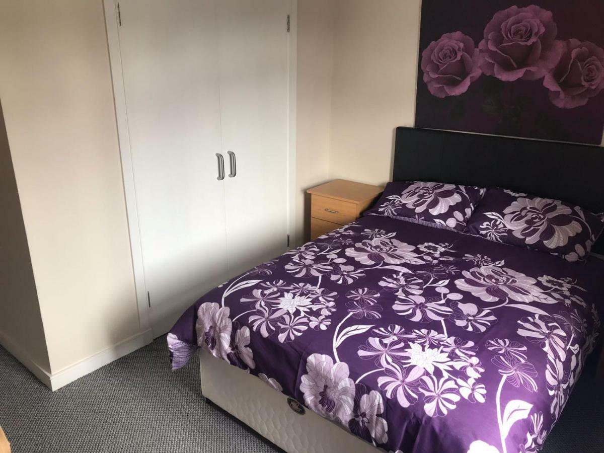 Newry City Centre Apartment Extérieur photo